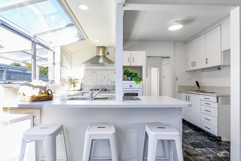 Photo of property in 12 Saint Pauls Road, Chartwell, Hamilton, 3210