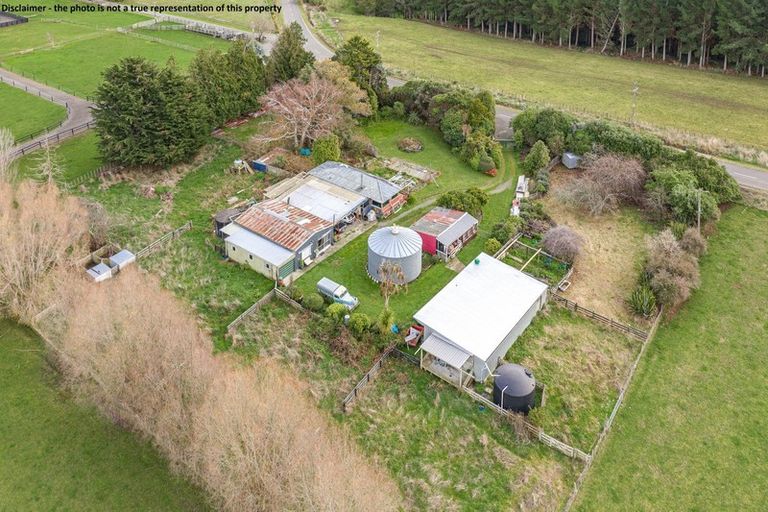 Photo of property in 440 Leedstown Road, Hunterville, Marton, 4787