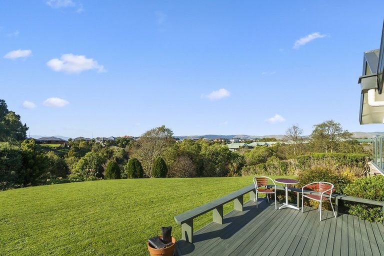 Photo of property in 4 Jasmine Place, Fitzherbert, Palmerston North, 4410