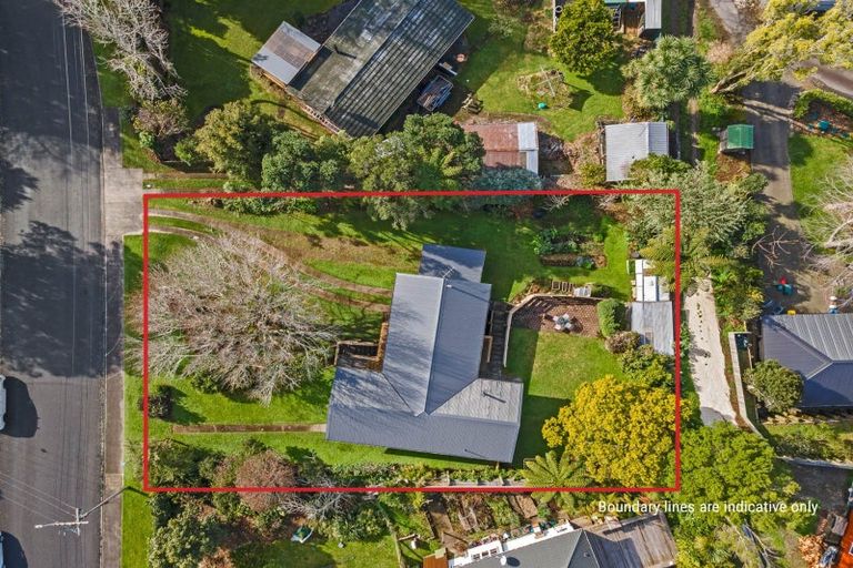 Photo of property in 15 Curtis Street, Okato, 4335