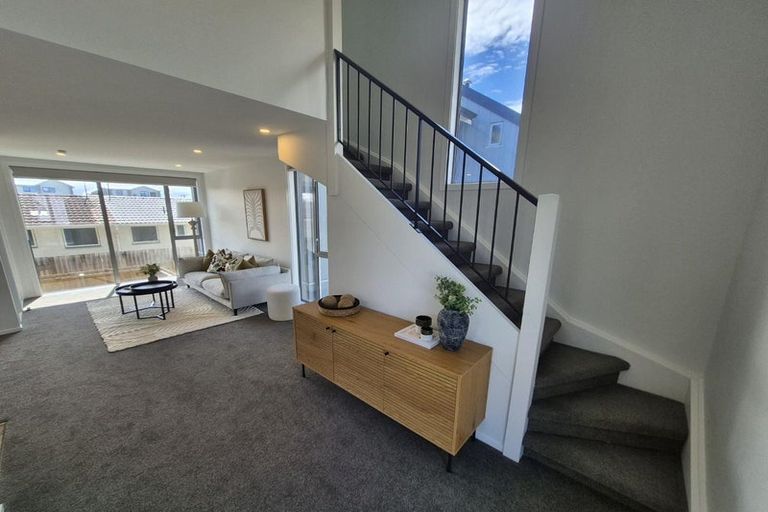 Photo of property in 3/246 Marine Parade, New Brighton, Christchurch, 8061