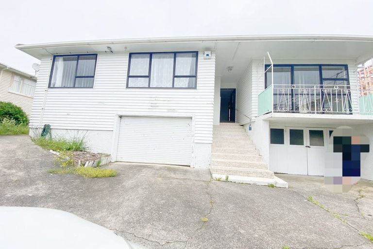 Photo of property in 14 Wharf Road, Te Atatu Peninsula, Auckland, 0610