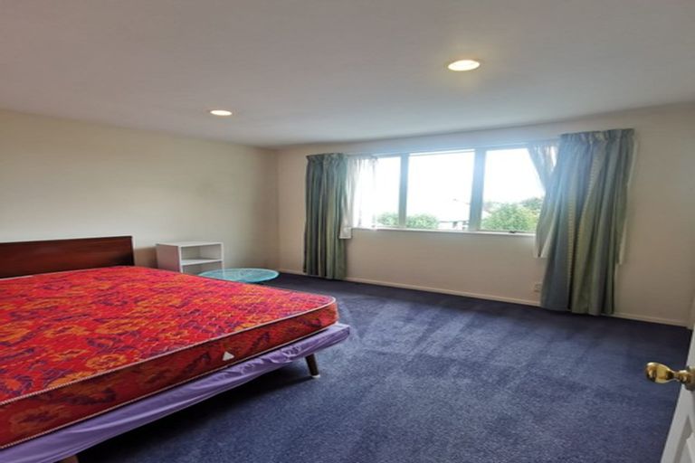 Photo of property in 4 Rosefield Lane, Northcote, Christchurch, 8052