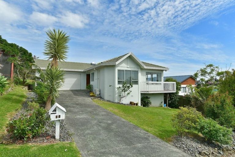 Photo of property in 21 Charlotte Street, Stanmore Bay, Whangaparaoa, 0932