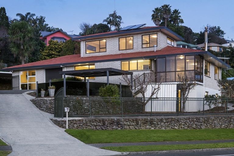 Photo of property in 21 Victory Street, Welcome Bay, Tauranga, 3112