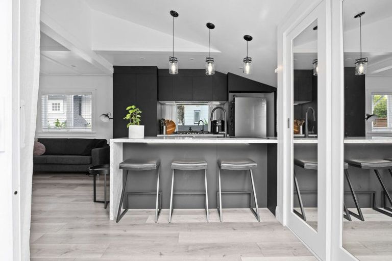 Photo of property in 100 Queens Avenue, Frankton, Hamilton, 3204