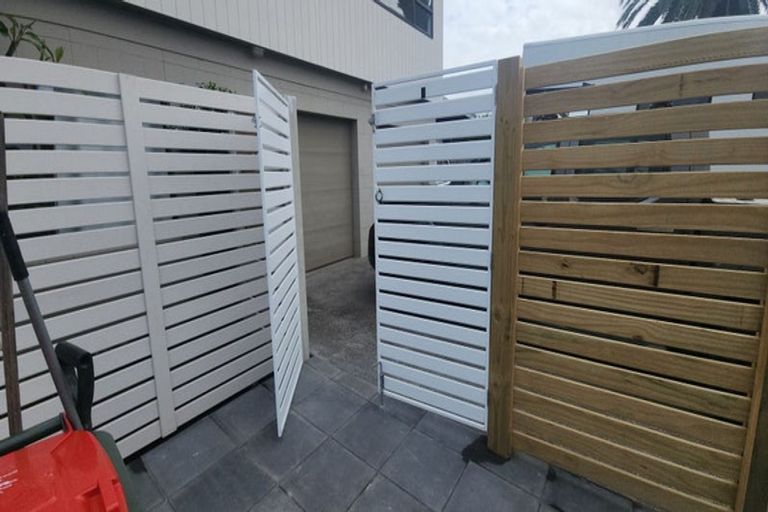 Photo of property in 1 Nukumea Common, Orewa, 0931