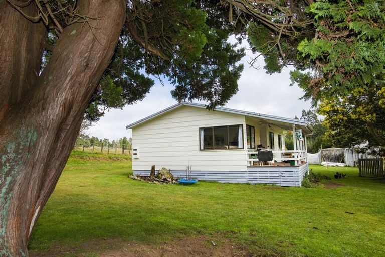 Photo of property in 10 Mutuera Road, Wharekopae, Gisborne, 4072