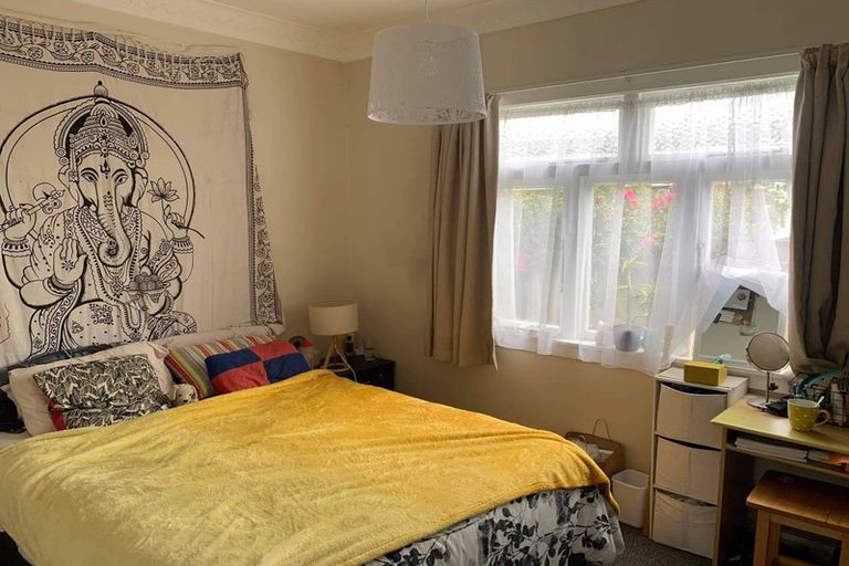 Photo of property in 180 College Street, Awapuni, Palmerston North, 4412