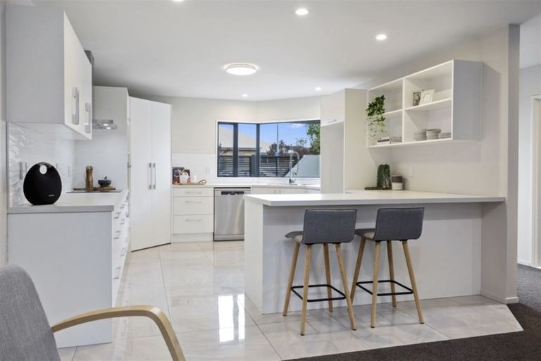 Photo of property in 27 Nyoli Street, Northcote, Christchurch, 8052