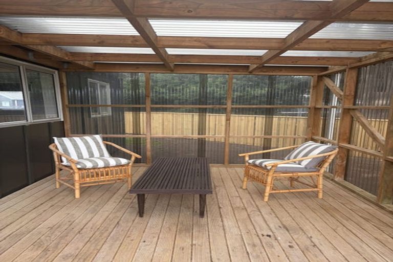 Photo of property in 17 Coleman Avenue, Waverley, 4591