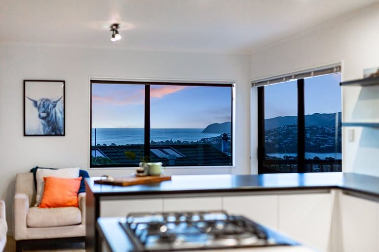 Photo of property in 22 Mercury Way, Whitby, Porirua, 5024