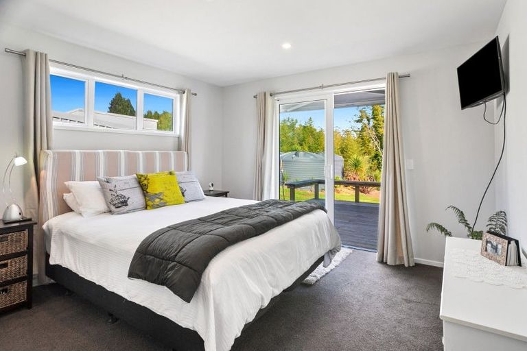 Photo of property in 76 Riddell Road, Kerikeri, 0230