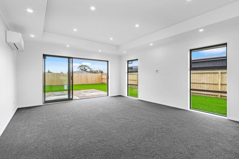 Photo of property in 20 Salkeld Place, Woodend, 7610