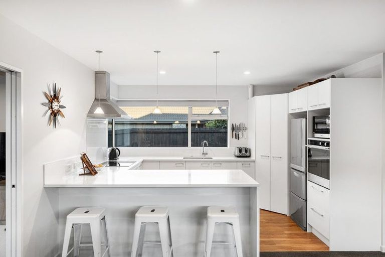 Photo of property in 51 Carradale Avenue, Broomfield, Christchurch, 8042