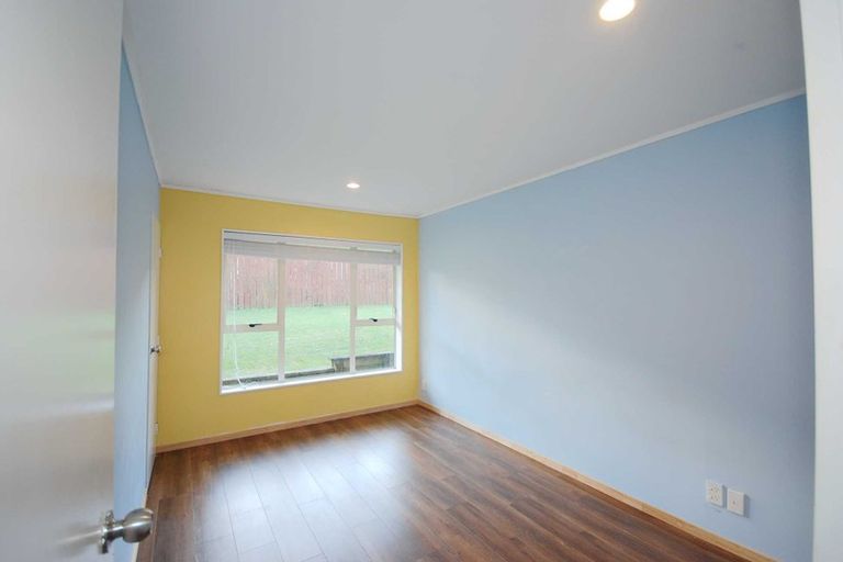 Photo of property in 26 Legacy Drive, Henderson, Auckland, 0612
