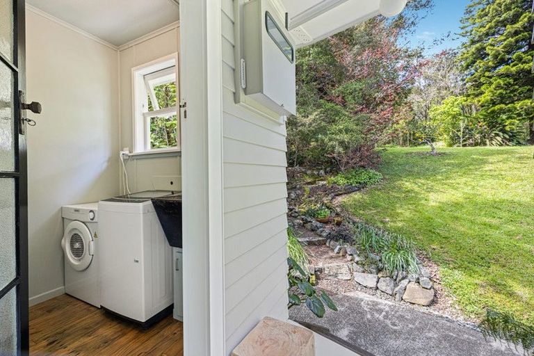 Photo of property in 1060 Sandspit Road, Sandspit, Warkworth, 0982