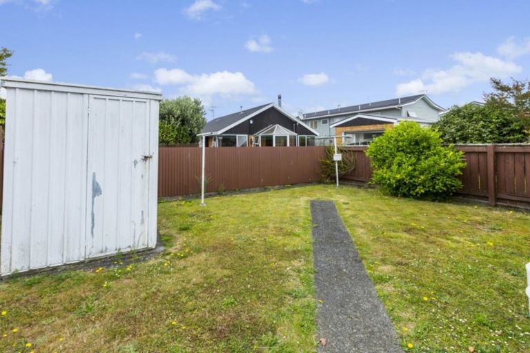 Photo of property in 1/48 Kowhai Avenue, Ebdentown, Upper Hutt, 5018