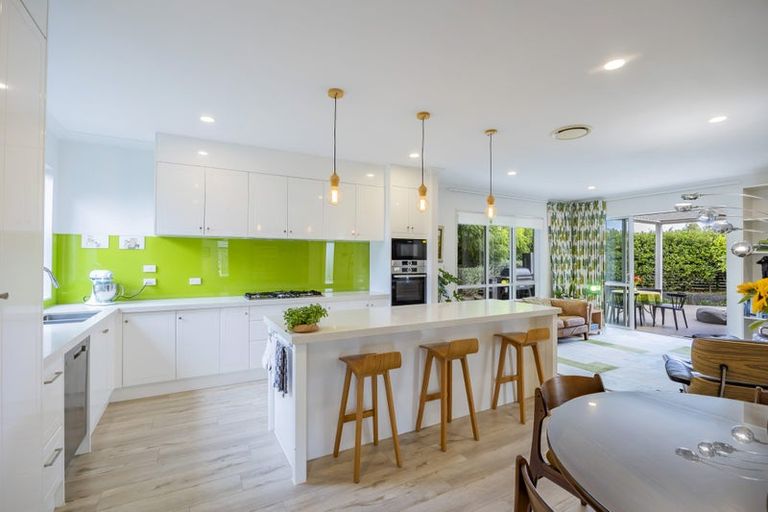 Photo of property in 67 Matua Road, Huapai, Kumeu, 0810