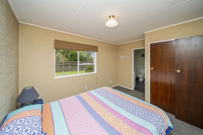 Photo of property in 11 Matai Place, Hawera, 4610