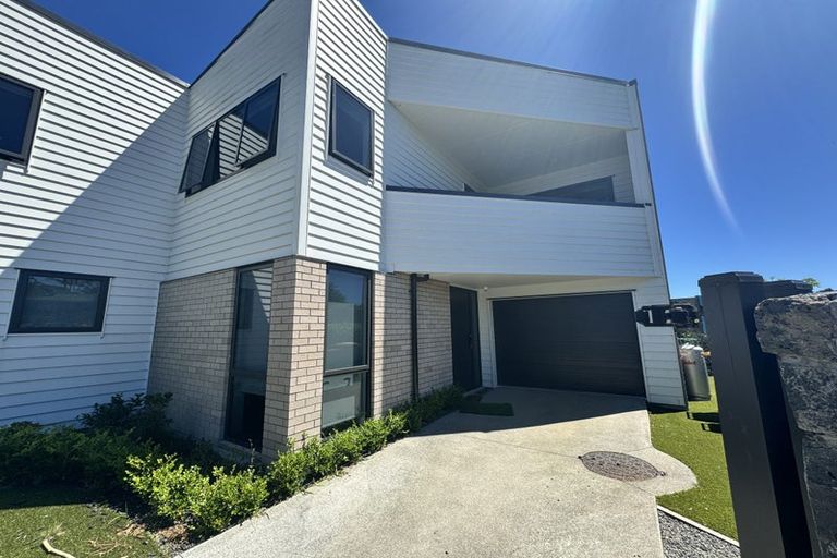 Photo of property in 18 Malvina Place, Bucklands Beach, Auckland, 2014