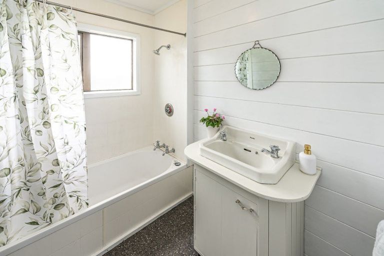 Photo of property in 7 Tainui Street, Castlecliff, Whanganui, 4501