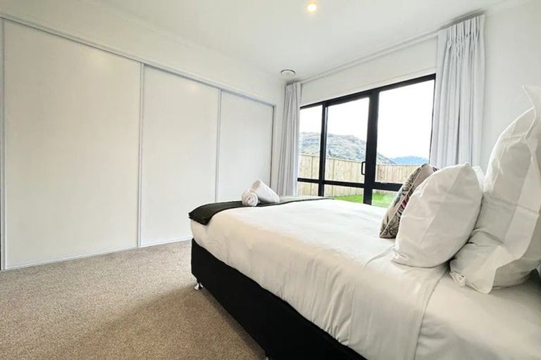 Photo of property in 8 Barn Road, Jacks Point, 9371