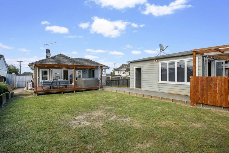 Photo of property in 88 Arimu Road, Papakura, 2110