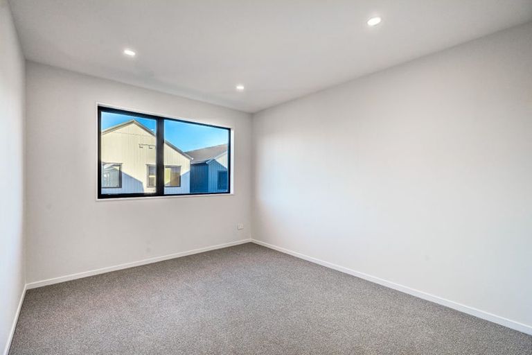 Photo of property in 17 Sails Road, Hobsonville, Auckland, 0616