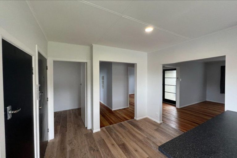 Photo of property in 106 Karaka Street, Castlecliff, Whanganui, 4501