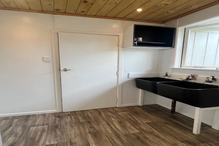 Photo of property in 28 Charles Road, Hannahs Bay, Rotorua, 3010