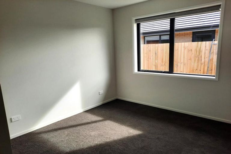 Photo of property in 5 Selfe Crescent, Burwood, Christchurch, 8083