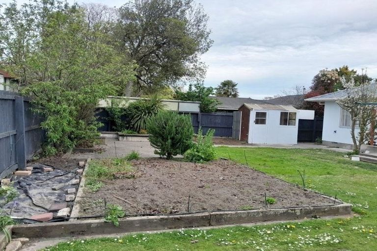 Photo of property in 45 Middlepark Road, Sockburn, Christchurch, 8042