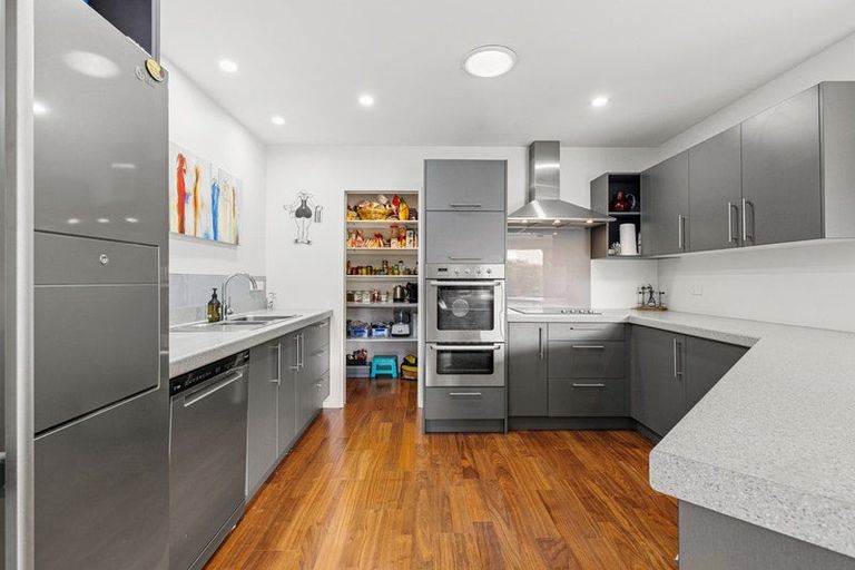 Photo of property in 33 Sylvan Street, Lake Hayes, Queenstown, 9304