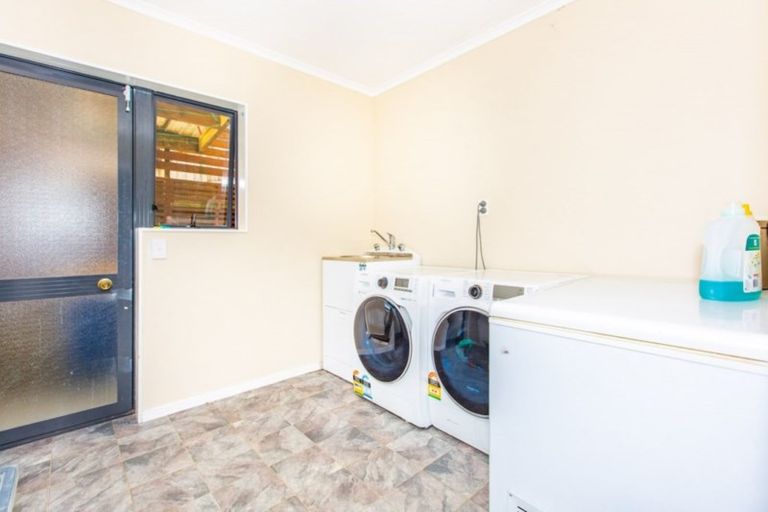 Photo of property in 43 Western Heights Drive, Western Heights, Hamilton, 3200