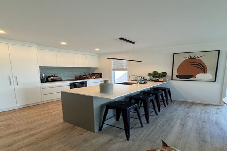 Photo of property in 92 Pallida Crescent, Papamoa Beach, 3118