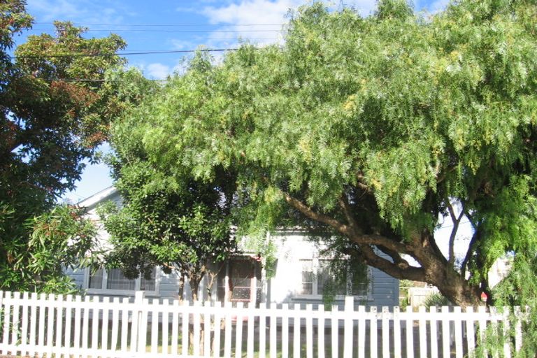 Photo of property in 192 Hutt Road, Petone, Lower Hutt, 5012