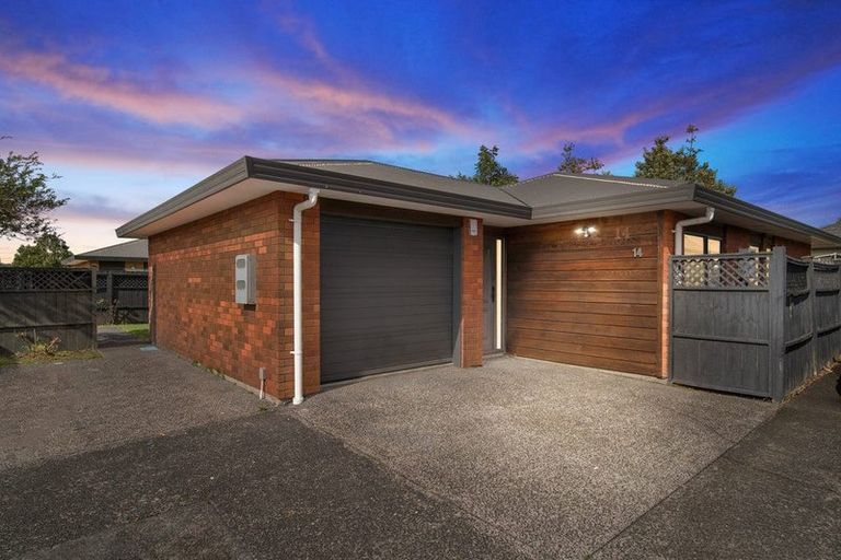 Photo of property in 14 Morewood Lane, Favona, Auckland, 2024