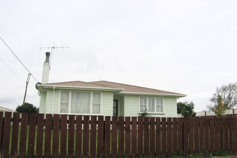 Photo of property in 35 Wilson Crescent, Highbury, Palmerston North, 4412