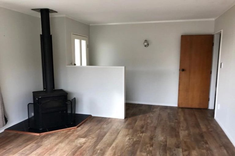 Photo of property in 30a Coates Street, Tawa, Wellington, 5028