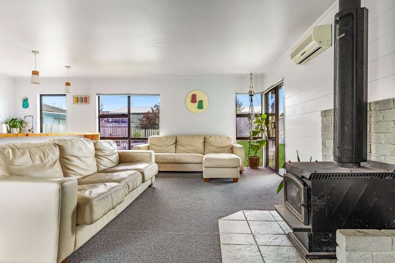 Photo of property in 11 Totara Street, Edgecumbe, 3120