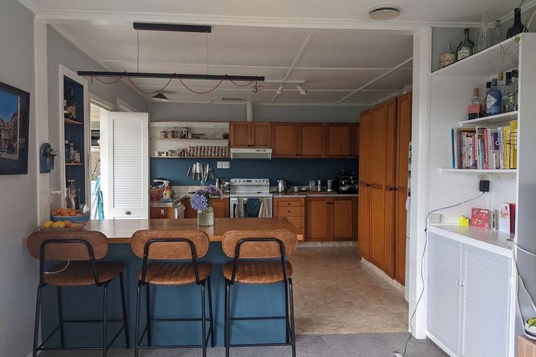 Photo of property in 14 Hillary Street, Tawa, Wellington, 5028