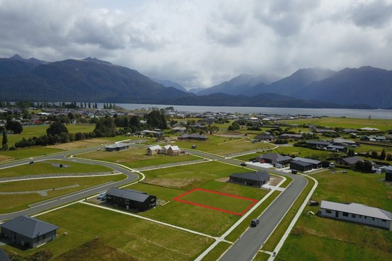 Photo of property in 100 Tukare Loop, Te Anau, 9600