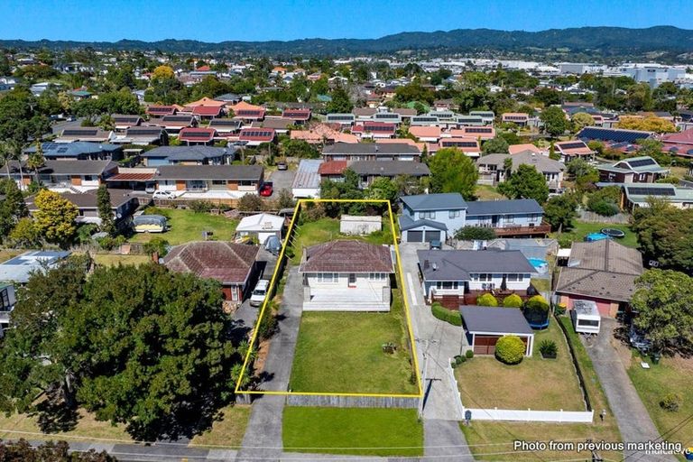 Photo of property in 4 Duncan Avenue, Te Atatu South, Auckland, 0610
