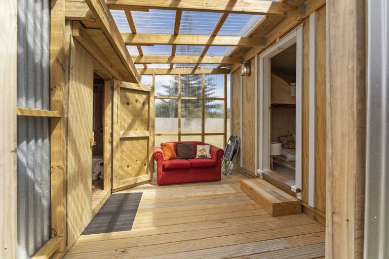 Photo of property in 47 Seagrass Place, Otaki Beach, Otaki, 5512