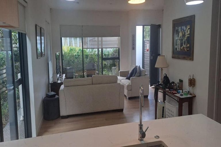 Photo of property in 11 Pennant Street, Long Bay, Auckland, 0630