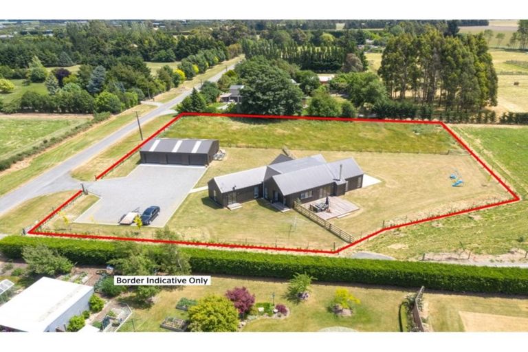 Photo of property in 32 Cridges Road, Darfield, 7510
