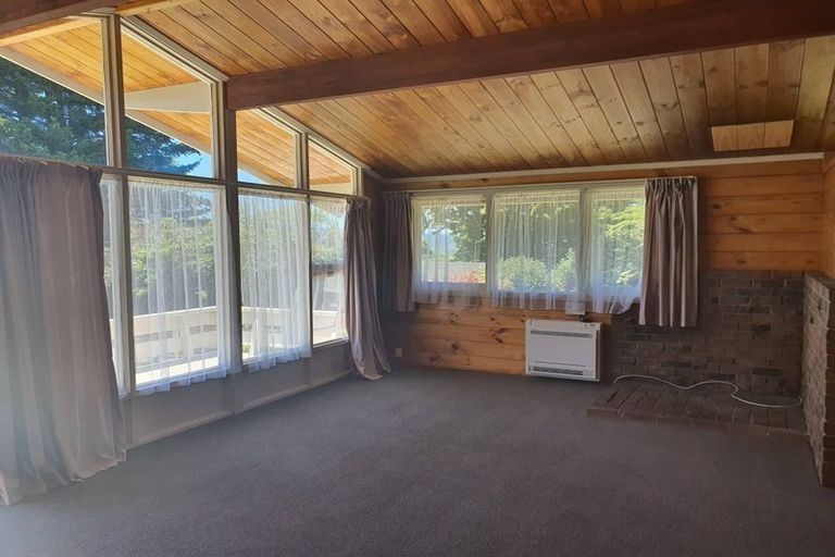 Photo of property in 48 Mountain Road, Western Heights, Rotorua, 3015