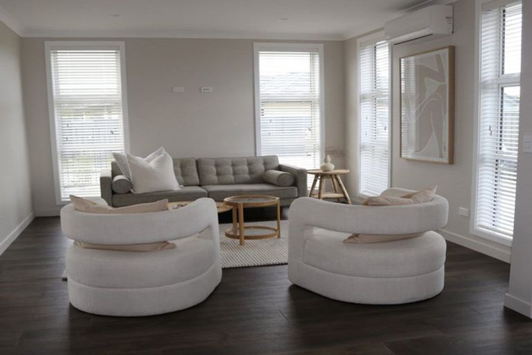 Photo of property in 15 West Place, Greenmeadows, Napier, 4112