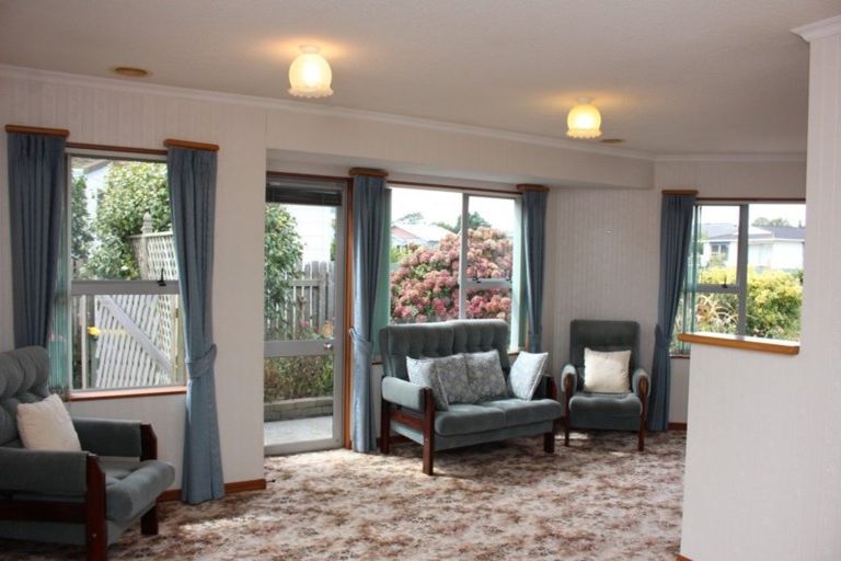 Photo of property in 11 Ponderosa Place, Opunake, 4616